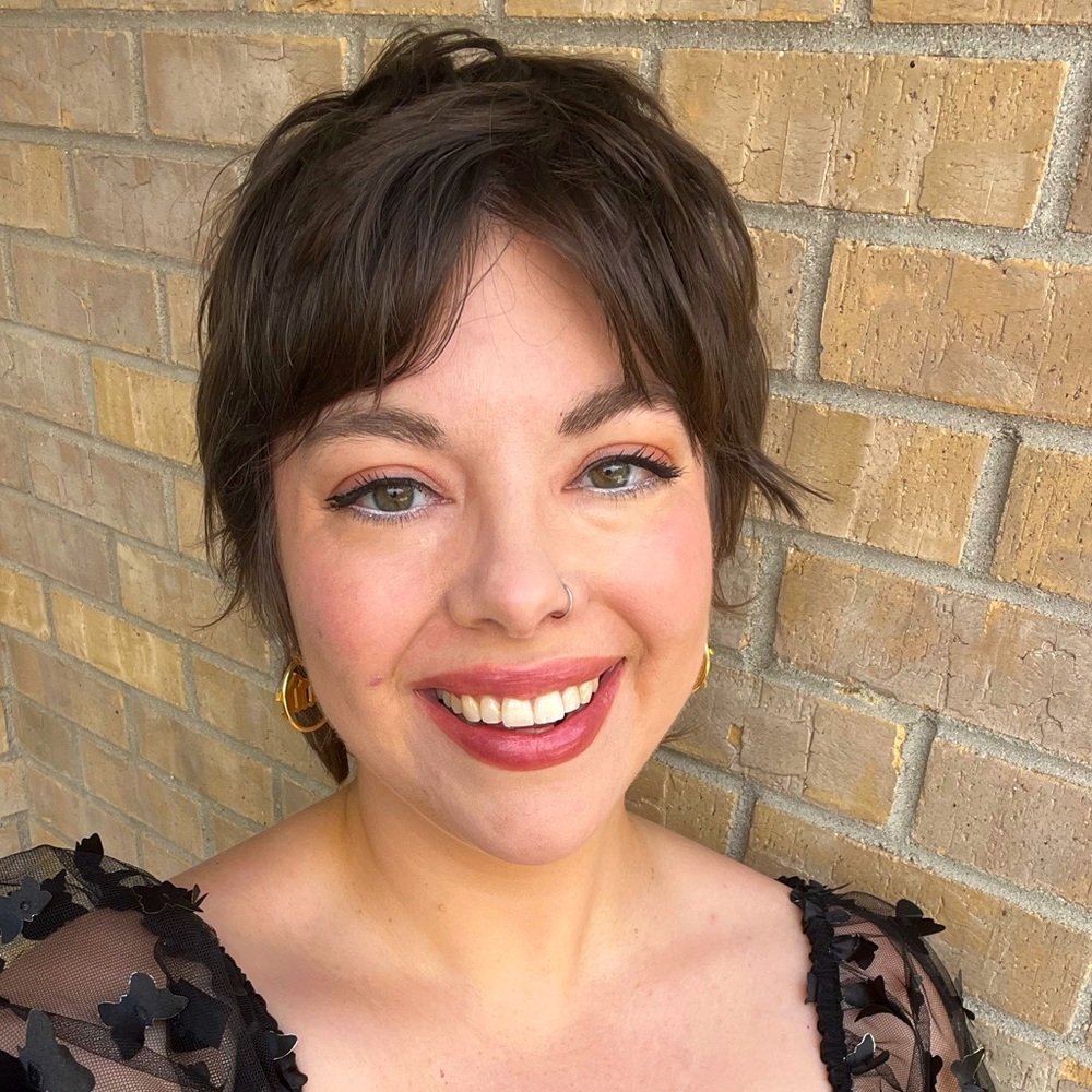 Meet your Posher, Caroline